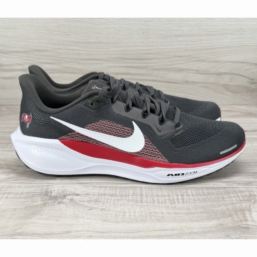 Nike Air Zoom Pegasus 41 Tampa Bay Buccaneers Men's Size 12.5 IB3198-200